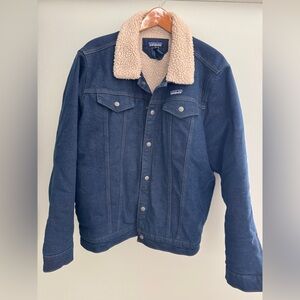 Patagonia Dark Blue Denim Trucker Jacket. Lined. XL